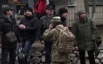 Нужно больше людей: в Украине заговорили о мобилизации с 23 лет Нужно больше людей: в Украине заговорили о мобилизации с 23 лет