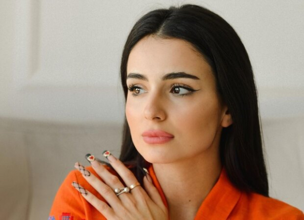 Анна Тринчер напомнила о своем успехе, чтобы "защититься" от нападения украинцев: "Идите на***" Анна Тринчер напомнила о своем успехе, чтобы "защититься" от нападения украинцев: "Идите на***"