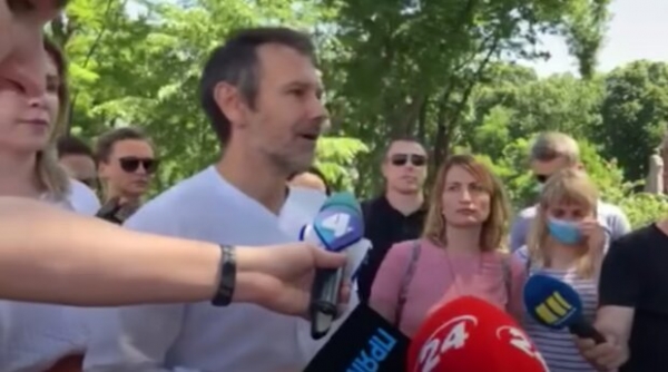 Украинцам объяснили, почему Вакарчук сложил мандат - "Неинтересно заниматься реальной политикой" Украинцам объяснили, почему Вакарчук сложил мандат - "Неинтересно заниматься реальной политикой"
