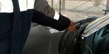 Больше эта проблема не озаботится: как справиться с запотеванием стекла в авто