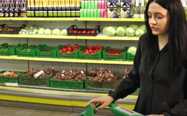 Уже значительно дешевле: как изменились цены на молодой картофель и другие овощи нового урожая Уже значительно дешевле: как изменились цены на молодой картофель и другие овощи нового урожая