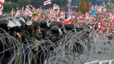 В Беларуси двух членов президиума Координационного совета арестовали на 10 суток В Беларуси двух членов президиума Координационного совета арестовали на 10 суток