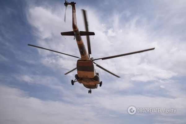 В Индонезии разбился военный вертолет: много погибших и раненых
В Индонезии разбился военный вертолет: много погибших и раненых