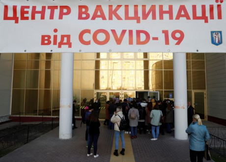 В Минздраве заявили о новом рекорде прививок от COVID-19 в сутки В Минздраве заявили о новом рекорде прививок от COVID-19 в сутки