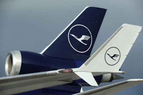 Немецкая авиакомпания Lufthansa сократит почти 30 тысяч сотрудников
