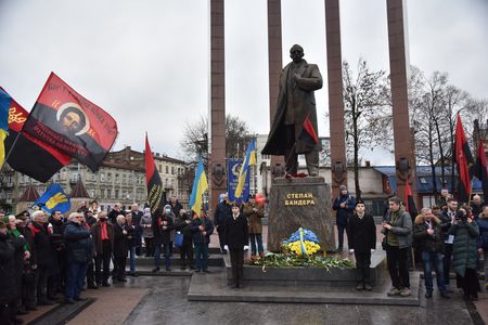 Во Львове отметили 113-ю годовщину со дня рождения Степана Бандеры Во Львове отметили 113-ю годовщину со дня рождения Степана Бандеры