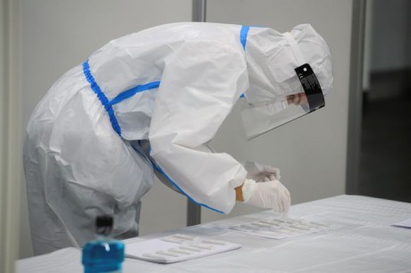 Американские ученые нашли универсальное антитело к COVID-19