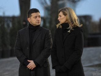 Хотя бы попили вместе чаю: Елена Зеленская рассказала, как изменила война их семью с президентом
Хотя бы попили вместе чаю: Елена Зеленская рассказала, как изменила война их семью с президентом