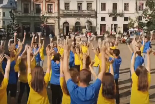 Государственный Гимн "Ще не вмерла Україна..." предлагают переписать: "Враги уже сгинули, наступила слава и воля"