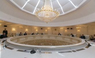 Дипломат раскрыл планы Украины о переносе переговоров по Донбассу и назвал страны
Дипломат раскрыл планы Украины о переносе переговоров по Донбассу и назвал страны