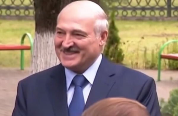 Туск раскрыл тайные планы Лукашенко на Украину: собирался еще с 2014 года Туск раскрыл тайные планы Лукашенко на Украину: собирался еще с 2014 года