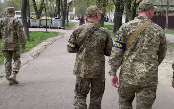 Задержание представителями ТЦК: как правильно действовать военнообязанным Задержание представителями ТЦК: как правильно действовать военнообязанным
