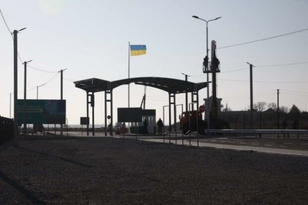 Путинские оккупанты заблокировали пропуск через КПВВ, как добираться Путинские оккупанты заблокировали пропуск через КПВВ, как добираться