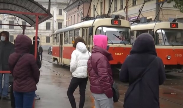 Главное за субботу 17 апреля: автоматическое списание долгов, кончина нардепа, "изгнание" российского дипломата и "обнаженка" от Леси Никитюк Главное за субботу 17 апреля: автоматическое списание долгов, кончина нардепа, "изгнание" российского дипломата и "обнаженка" от Леси Никитюк