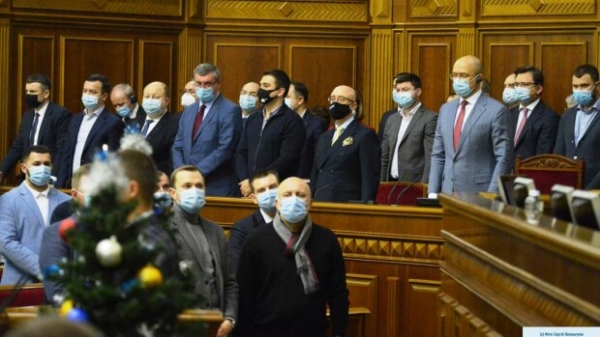 Министерство образования заказало "VIP-уборку" и авто с водителем &ndash; из бюджета "убегут" миллионы
