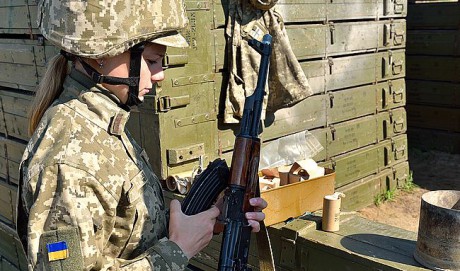 Оккупанты 7 раз обстреляли позиции ОС, потерь нет Оккупанты 7 раз обстреляли позиции ОС, потерь нет
