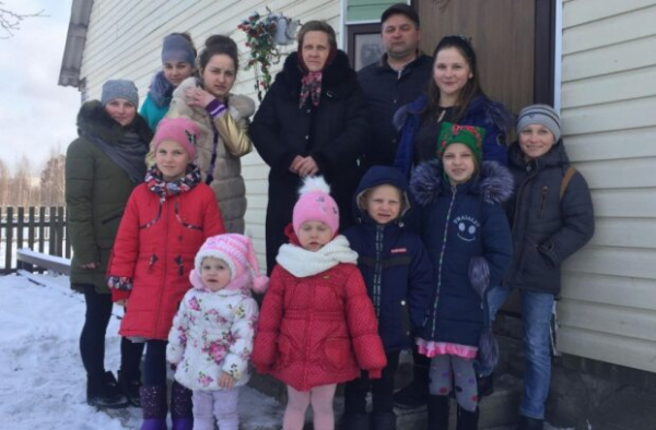45-летняя украинка родила 19 ребенка: "Не передыхала с 15 лет" 45-летняя украинка родила 19 ребенка: "Не передыхала с 15 лет"