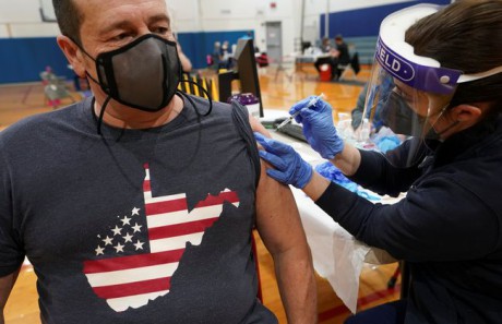 В США использовали уже 100 млн доз вакцины от COVID-19 В США использовали уже 100 млн доз вакцины от COVID-19