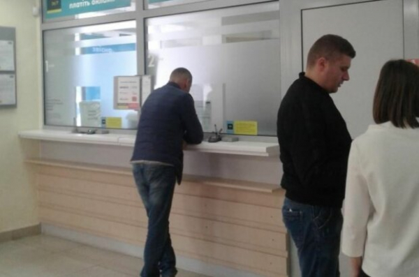 Тарифы на коммуналку выросли до 30%, а норма потребления - меньше в два раза: украинцы требуют срочно пересмотреть платежки Тарифы на коммуналку выросли до 30%, а норма потребления - меньше в два раза: украинцы требуют срочно пересмотреть платежки