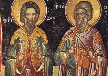 Почему нельзя оставлять огонь без присмотра 2 ноября и куда нужно бросить горсть зерна: приметы и запреты на Акиндина