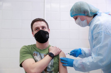 В Украине открыта онлайн-запись на бустерную дозу COVID-прививки В Украине открыта онлайн-запись на бустерную дозу COVID-прививки