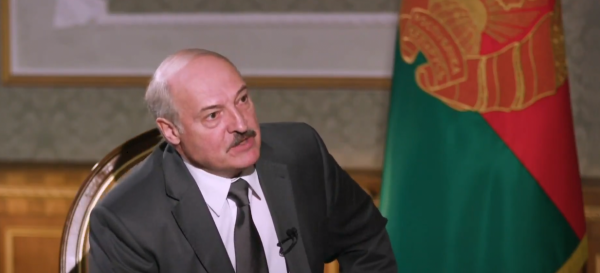 Лукашенко в пылу эмоций рассказал, что будет делать в случае аннексии Беларуси
Лукашенко в пылу эмоций рассказал, что будет делать в случае аннексии Беларуси