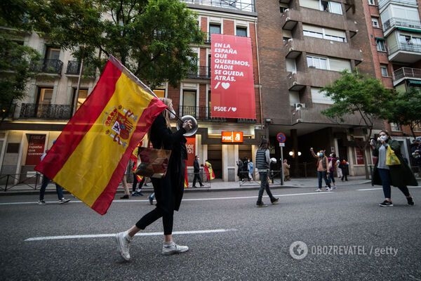 В Испании рекордно упала смертность от коронавируса
В Испании рекордно упала смертность от коронавируса
