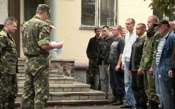 Эксперт объяснил, почему отправлять на войну украинцев старше 60 лет - плохая идея: "Не родители, а дедушки" Эксперт объяснил, почему отправлять на войну украинцев старше 60 лет - плохая идея: "Не родители, а дедушки"