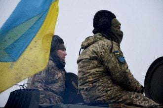 Служба в ВСУ для мужчин и женщин на 3,5 месяца вместо "срочки": в Минобороны назвали план Зеленского
