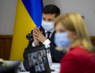 У Зеленского резко призвали Путина к переговорам по Донбассу
У Зеленского резко призвали Путина к переговорам по Донбассу