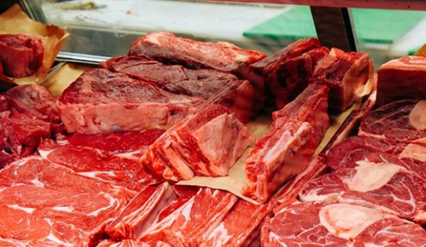 Мясо на вес золота: супермаркеты вновь подняли цены на свинину и сало Мясо на вес золота: супермаркеты вновь подняли цены на свинину и сало