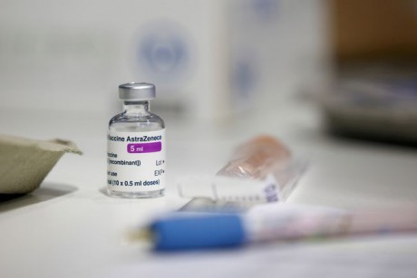 Польша планирует передать Украине 1,2 млн доз вакцины AstraZeneca до октября