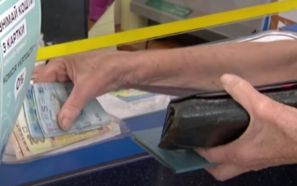 Можно взять продуктами или деньгами: украинцам объявили о новой помощи с апреля Можно взять продуктами или деньгами: украинцам объявили о новой помощи с апреля