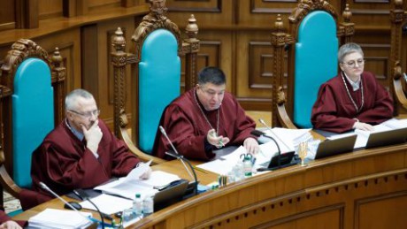 В КСУ отреагировали на критику Венецианской комиссии: учтут в следующих решениях В КСУ отреагировали на критику Венецианской комиссии: учтут в следующих решениях