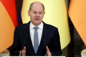 Вопрос оружия для Украины – в работе: Шольц рассказал о помощи Киеву и объяснил ситуацию
Вопрос оружия для Украины – в работе: Шольц рассказал о помощи Киеву и объяснил ситуацию