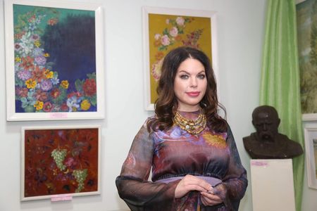 В Яготине прошел показ мод по мотивам картин Екатерины Белокур