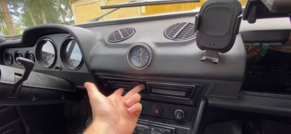Водителям на заметку: лайфгак для быстрого охлаждения салона авто Водителям на заметку: лайфгак для быстрого охлаждения салона авто