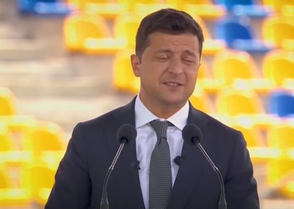 Зеленский увлекся здоровьем Трампа и забыл о Порошенко на больничной койке Зеленский увлекся здоровьем Трампа и забыл о Порошенко на больничной койке