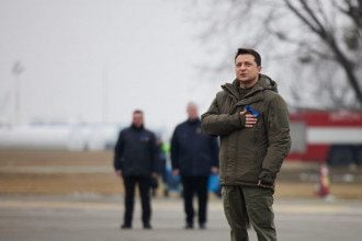 Зеленский возглавил рейтинг доверия к политикам - опрос
Зеленский возглавил рейтинг доверия к политикам - опрос