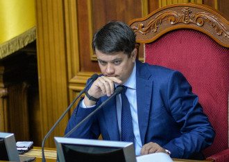 Рада рассмотрит проект госбюджета на 2021 год после местных выборов
Рада рассмотрит проект госбюджета на 2021 год после местных выборов