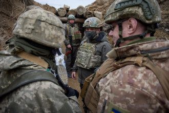 Зеленский собрался увеличить численность ВСУ: названа цифра
Зеленский собрался увеличить численность ВСУ: названа цифра
