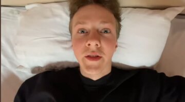 Блогер получил повестку и сразу махнул горами в Румынию: теперь хвастается в соцсетях
