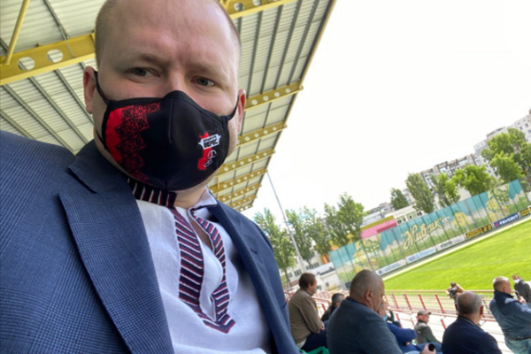 В украинском футболе зафиксирован второй случай коронавируса
В украинском футболе зафиксирован второй случай коронавируса