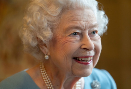 Королева Елизавета II празднует 70-летие своего восхождения на престол Королева Елизавета II празднует 70-летие своего восхождения на престол