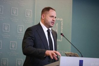 Ермак пообщался с советниками Франции и Германии перед их визитом в Москву
