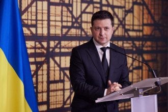 Захват Харькова Россией и сценарий от Зеленского: на Банковой объяснили заявление президента
Захват Харькова Россией и сценарий от Зеленского: на Банковой объяснили заявление президента
