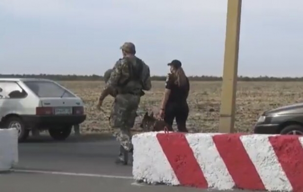 На Донбассе двое бойцов ВСУ подорвались на мине: саперы ГСЧС расчистили почти восемь гектаров территории На Донбассе двое бойцов ВСУ подорвались на мине: саперы ГСЧС расчистили почти восемь гектаров территории
