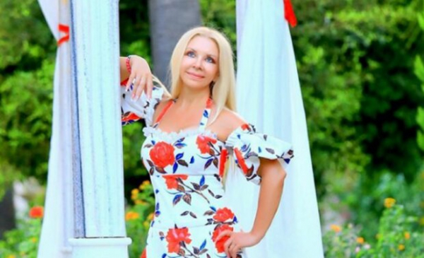 63-летняя мама Дана Балана удивила своей девичьей фигурой: Тина Кароль через 30 лет 63-летняя мама Дана Балана удивила своей девичьей фигурой: Тина Кароль через 30 лет