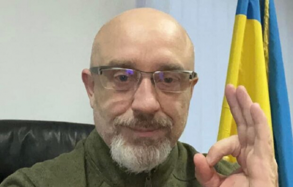 Глава Минобороны Алексей Резников предупредил украинцев, что готовится "новая волна": все должны знать Глава Минобороны Алексей Резников предупредил украинцев, что готовится "новая волна": все должны знать