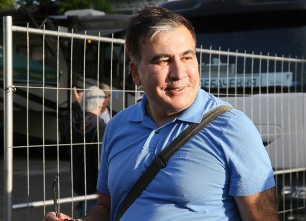 "Пошли все к черту": Саакашвили вскипел из-за вопроса журналиста
"Пошли все к черту": Саакашвили вскипел из-за вопроса журналиста